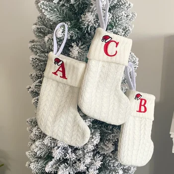 Коледен чорап с писмо Снежинка азбука букви Коледа плетениКоледа Scoks Отглеждане Коледно дърво висящи орнамент 1