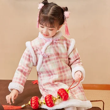 Дамско зимно облекло Cheongsam 2021 Ново детско облекло в китайски стил Cheongsam бебешка рокля плюшена и дебела карирана 2